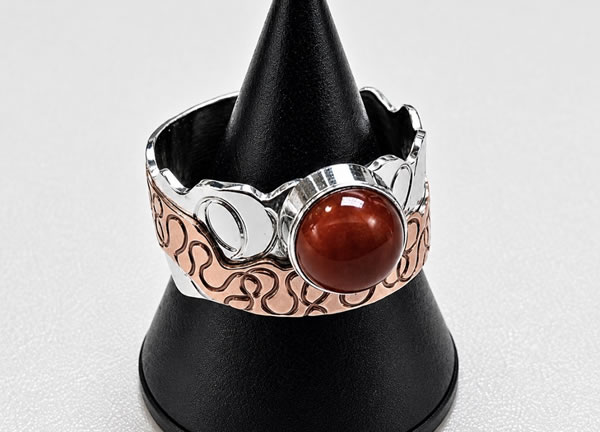 Workshop ring met een edelsteen