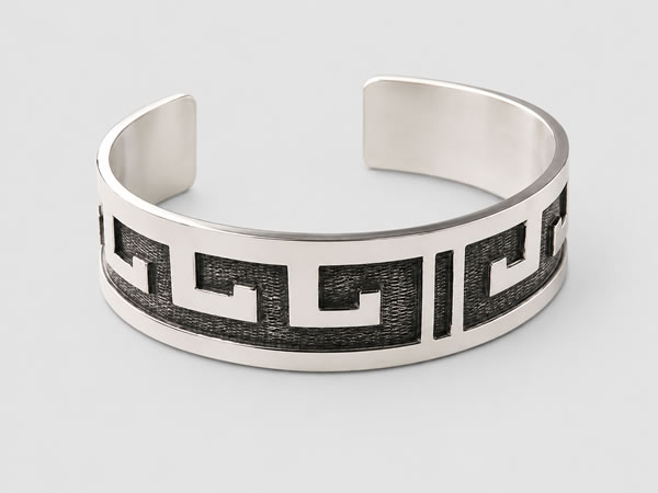 replica van een armband in opdracht